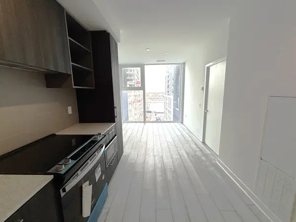 260 Malta AVE #701, Brampton, ON L6Y 0B5