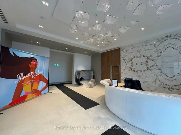 2075 Lakeshore RD #302, Burlington, ON L7R 1E2