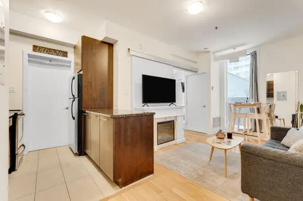 360 Cumberland ST #104, Lower Town - Sandy Hill, ON K1N 0B1