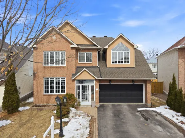 7 Len Lunney CRES, Barrhaven, ON K2G 6X6