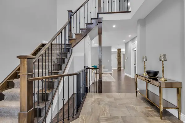 515 St Moritz AVE, Waterloo, ON N2T 0B3