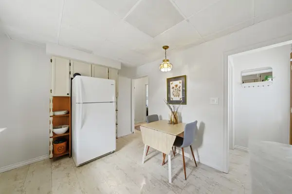 752 Ninth AVE, Hamilton, ON L8T 2A6