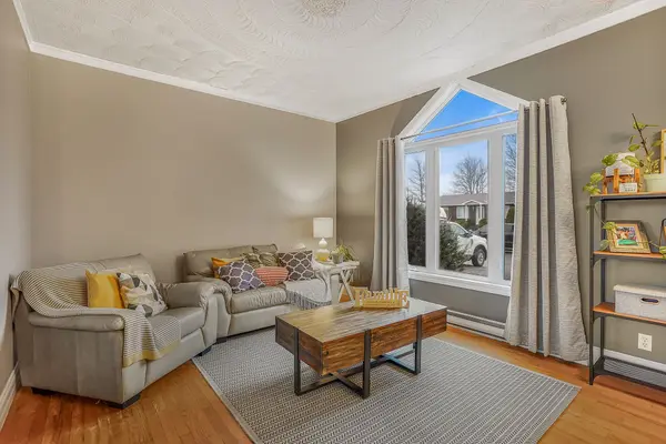 84 Lalande CRES, Alfred And Plantagenet, ON K0B 1A0