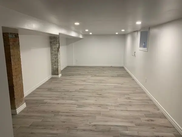 300 Locke ST S, Hamilton, ON L8P 4C4