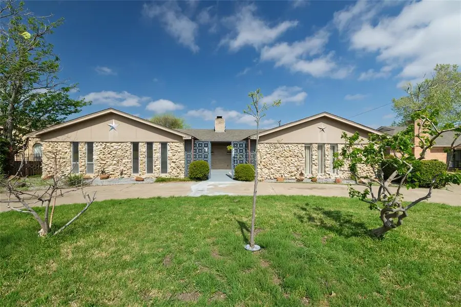 6228 Wheaton Drive, Fort Worth, TX 76133