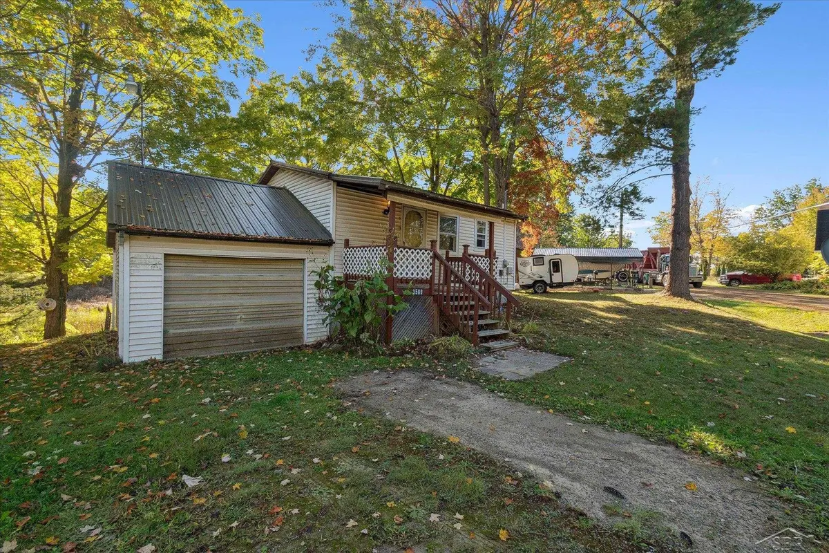 3569 Lakeview DR, Billings Twp, MI 48612