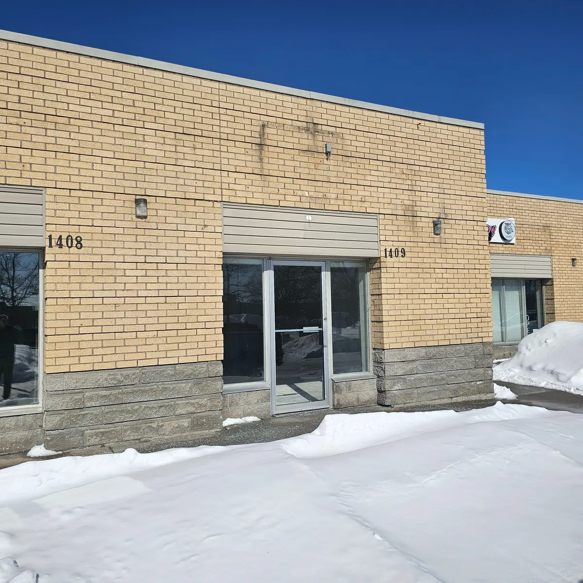 64 Cedar Pointe DR #1409, Barrie, ON L4N 5R7