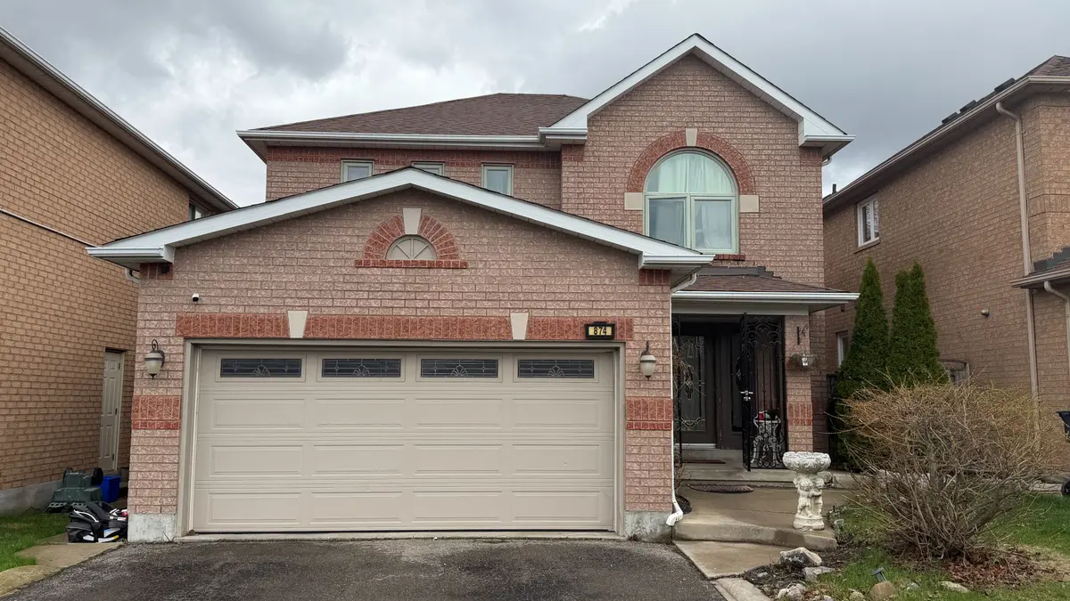 874 Mantle CRES, Mississauga, ON L5V 2G4