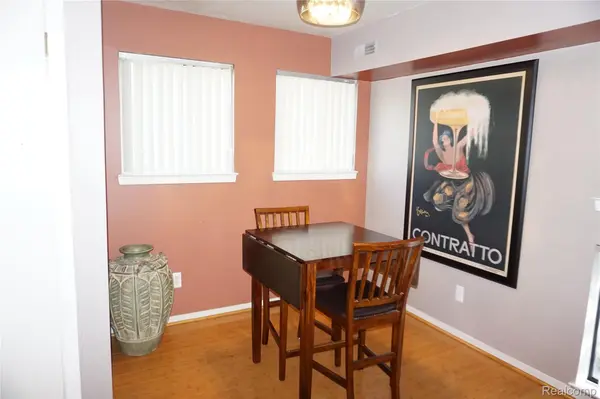 27991 Rollcrest RD #Unit 1, Farmington Hills, MI 48334