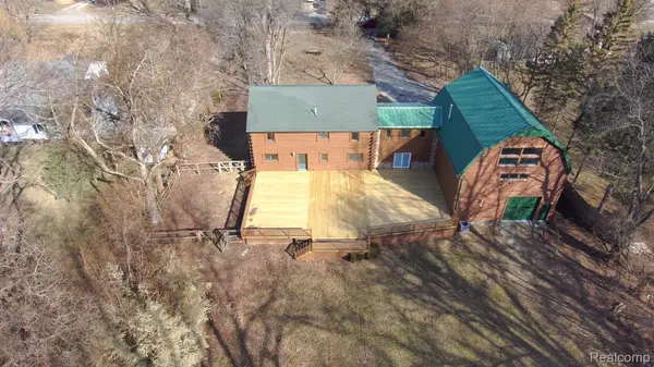 1747 Center DR, Bedford Township, MI 48182