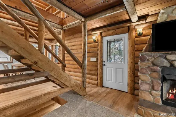 1747 Center DR, Bedford Township, MI 48182