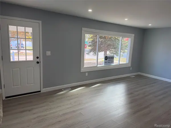 20698 Coachwood RD, Riverview, MI 48193