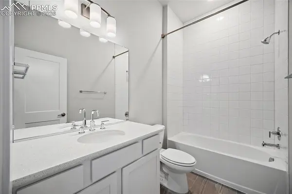 6950 Enclave Vista LOOP, Colorado Springs, CO 80924