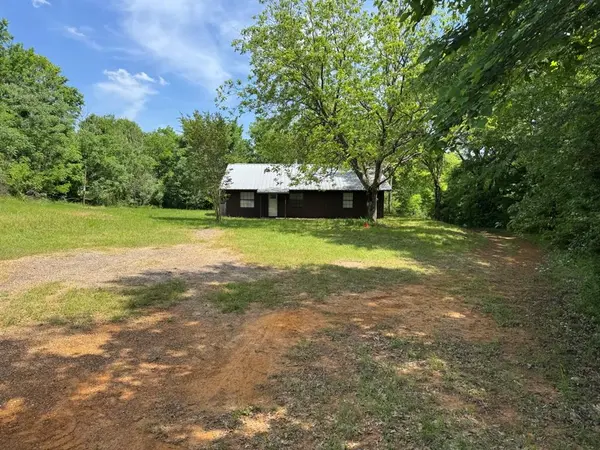 16649 County Road 4252D, Henderson, TX 75654