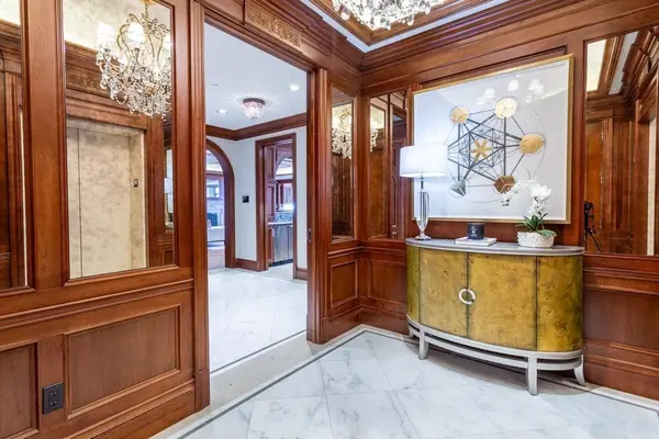 2300 WOLF Street #19A, Dallas, TX 75201