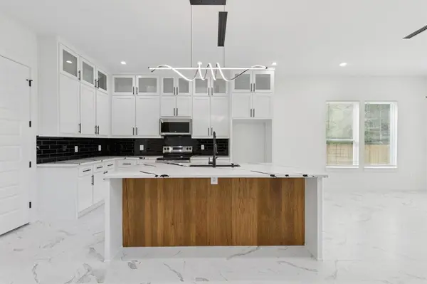 4715 S Denley Drive, Dallas, TX 75216