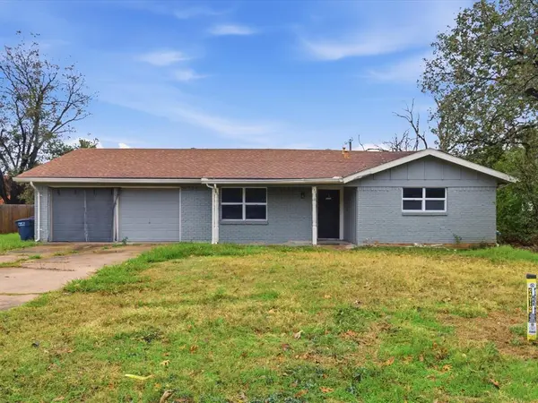 154 Cotillion Road, Fort Worth, TX 76134