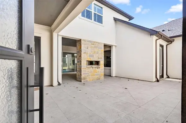 2105 Foxborough Trail, Flower Mound, TX 75028