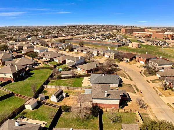 5312 Emmeryville Lane, Fort Worth, TX 76244