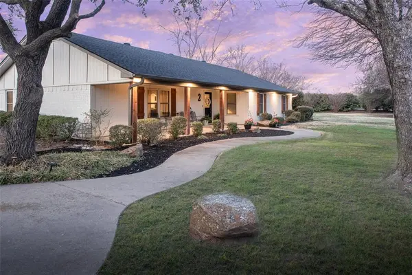 2 Moonlight Trail, Lucas, TX 75002