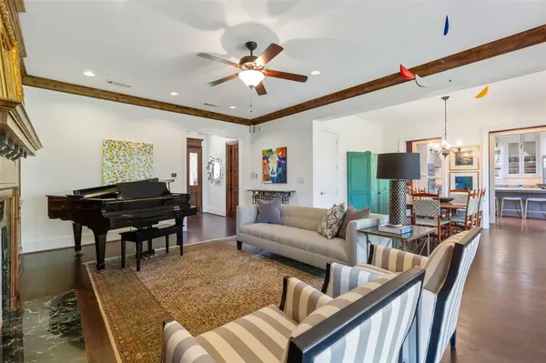 6403 Westlake Avenue, Dallas, TX 75214