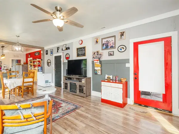 1201 8th Street, Brownwood, TX 76801