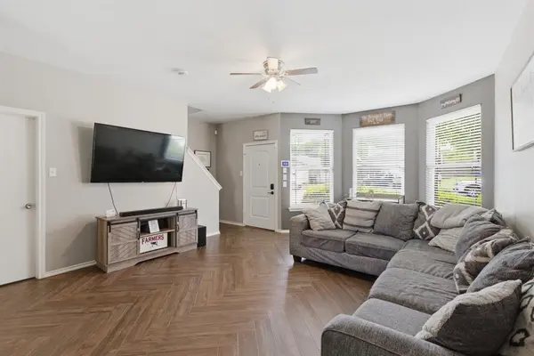 5208 Shoregate Drive, Garland, TX 75043