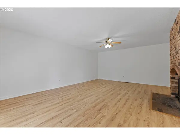 8448 SW CHELAN CT, Tualatin, OR 97062