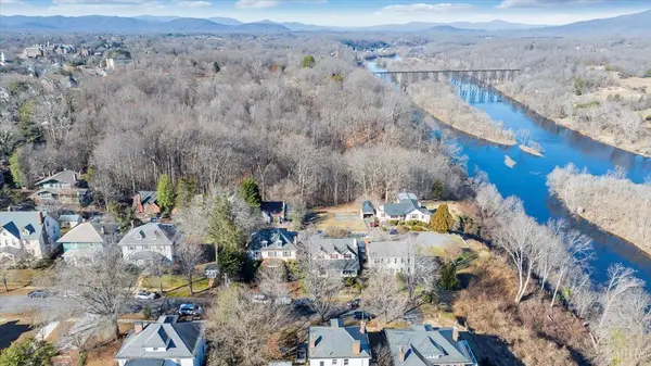 3 Riverview PL, Lynchburg, VA 24503