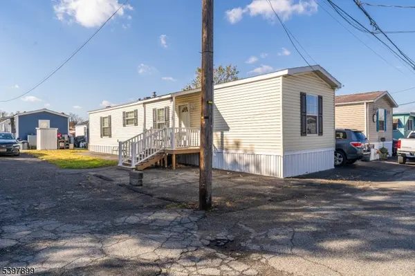 225 Albert St, Lodi Boro, NJ 07644