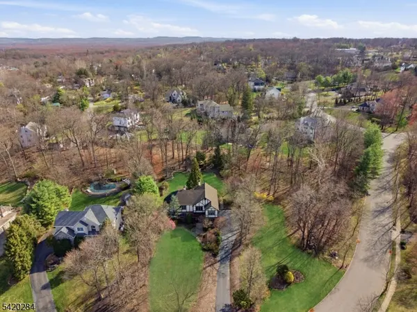 15 Turner Ln, Montville Twp., NJ 07082