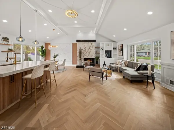 22-35 Radburn Rd, Fair Lawn Boro, NJ 07410