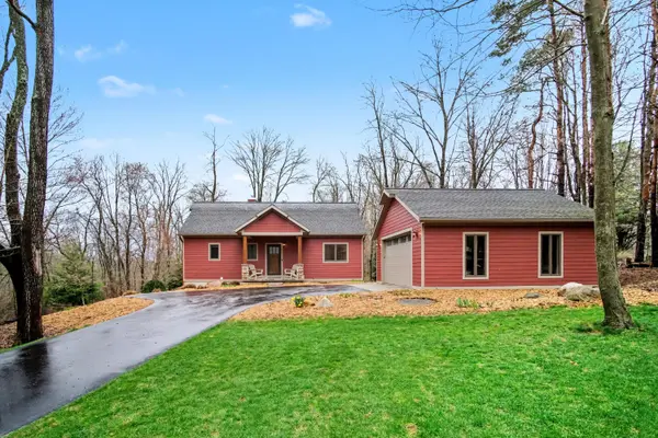 8421 Squires ST NE, Courtland Twp, MI 49341