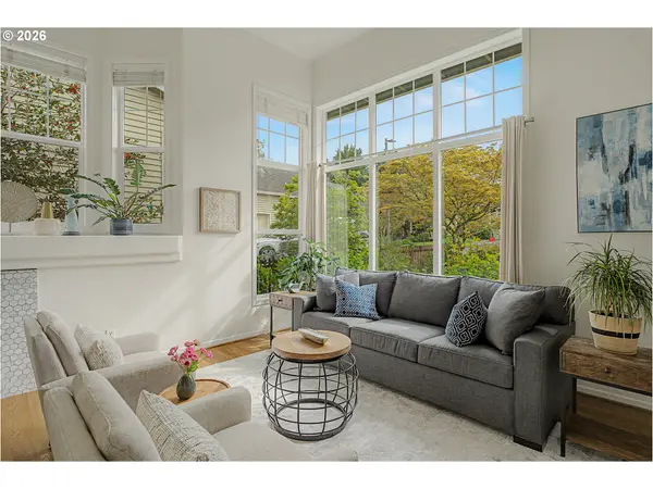 9921 NW MARING DR, Portland, OR 97229