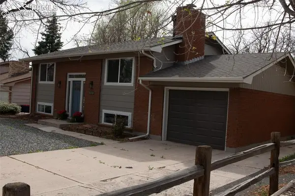 1110 Bowser DR, Colorado Springs, CO 80909