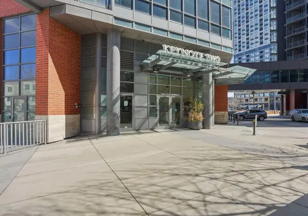 225 11 AVE SE #1405, Calgary, AB T2G 0G3