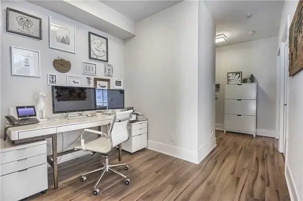 300 Front ST W #1712, Toronto C01, ON M5V 0E9