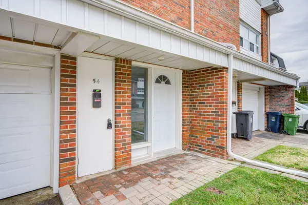 54 Trailridge CRES, Toronto E09, ON M1E 4C9