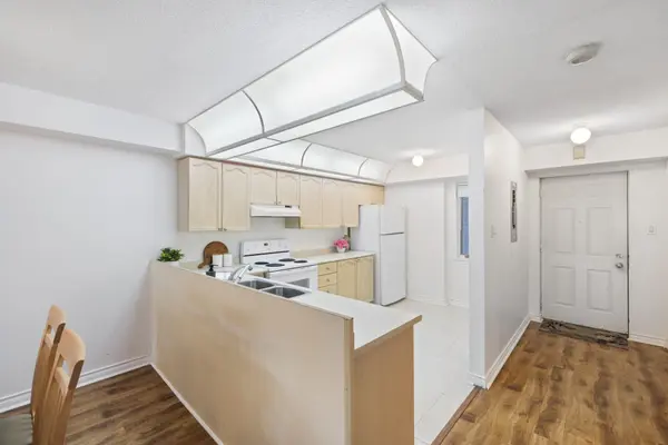 20 Mulligan LN #8, Wasaga Beach, ON L9Z 1C4