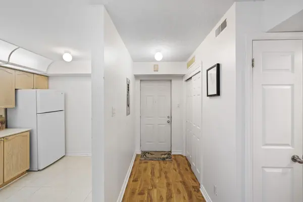 20 Mulligan LN #8, Wasaga Beach, ON L9Z 1C4