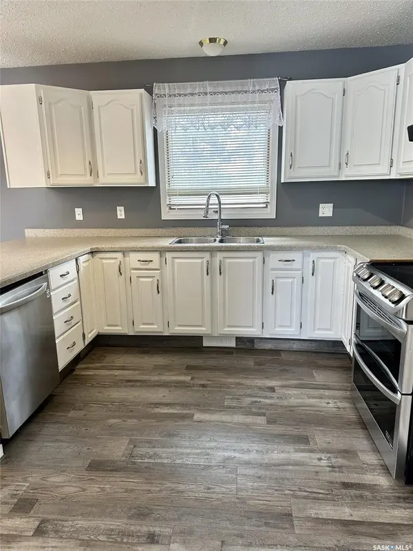 3317 Eagle CRESCENT, Prince Albert, SK S6V 7R1