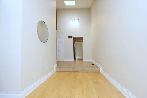 1021 Cedarglen Gate #16, Mississauga, ON L5C 3A7