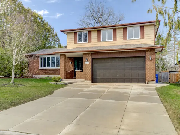114 Cowan CRES,  London South,  ON N6C 2V7
