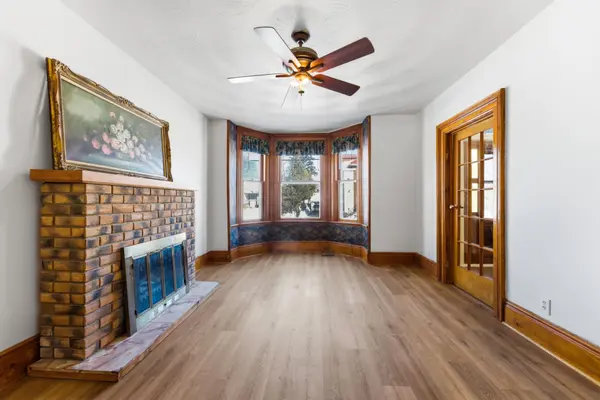 300 Charles ST, Belleville, ON K8N 3M8