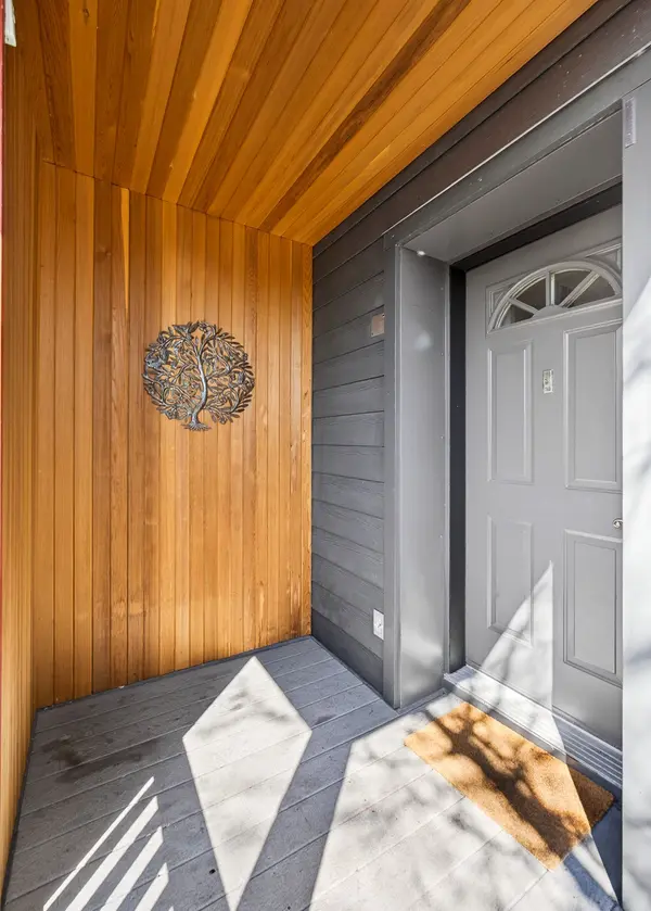 424 Lochaber AVE, Carlingwood - Westboro And Area, ON K2A 0A6