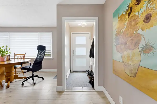 69 First AVE, Quinte West, ON K8V 4C2