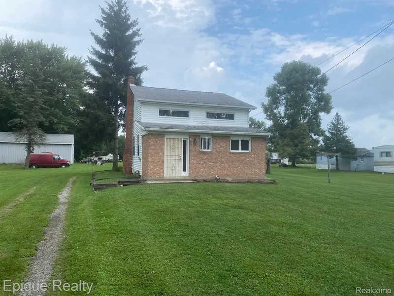 102 JEAN ST, Yale, MI 48097