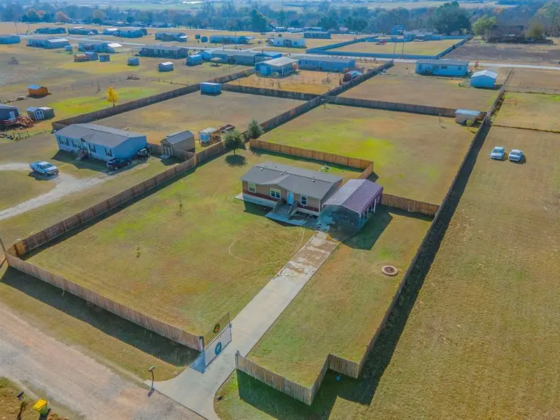 142 Lillie Valley Road, Waco, TX 76705