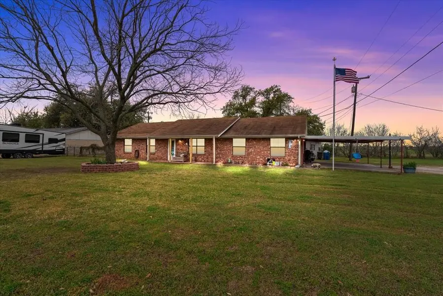 600 S Colorado Street, Whitney, TX 76692