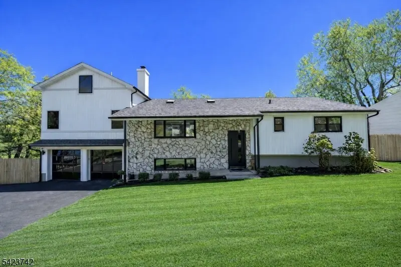 8 Rand Dr, West Orange Twp., NJ 07052